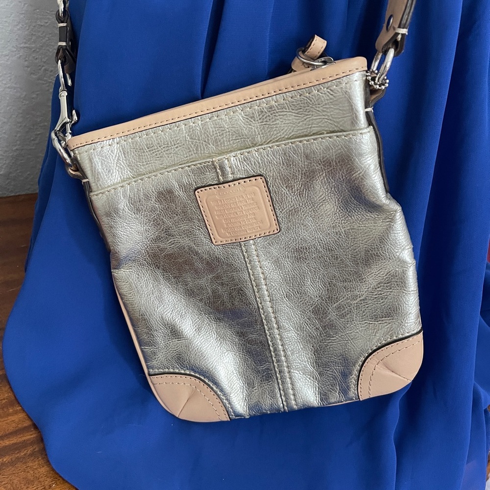 Coach Swingback Gold Metallic crossbody purse
